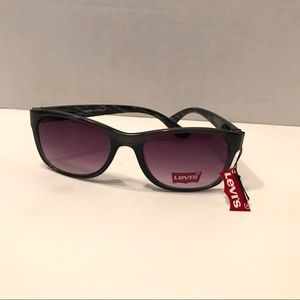 Levi's Sunglasses for Women - Poshmark